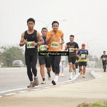 Runner Photo 8524138