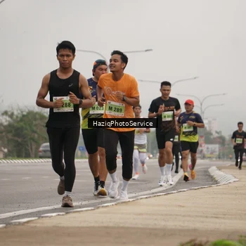 Runner Photo 8524164