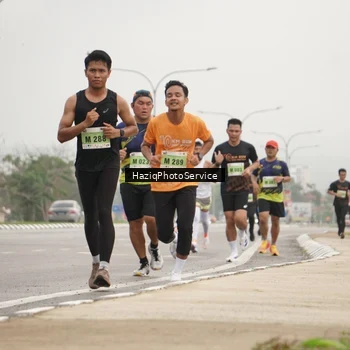 Runner Photo 8524175