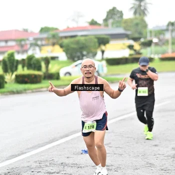 Runner Photo 8524191