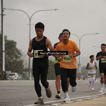 Runner Photo 8524194