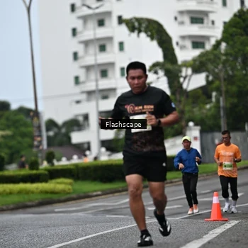 Runner Photo 8524199