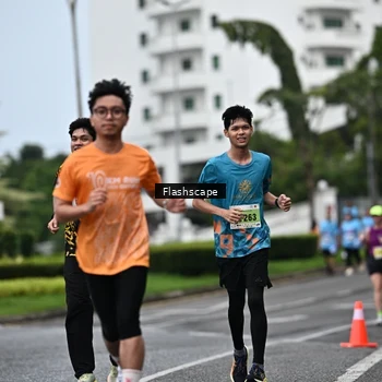 Runner Photo 8524245
