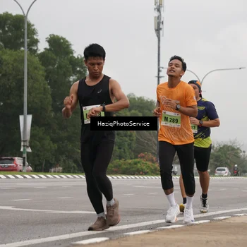 Runner Photo 8524263