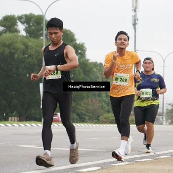 Runner Photo 8524298