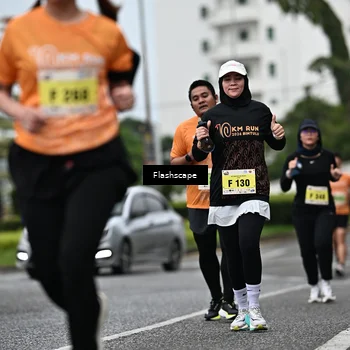 Runner Photo 8524311
