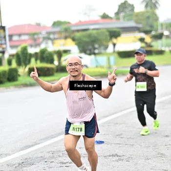 Runner Photo 8524324