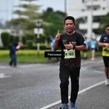 Runner Photo 8524341