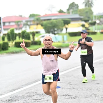 Runner Photo 8524349