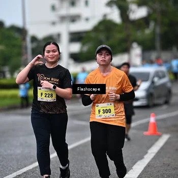 Runner Photo 8524381
