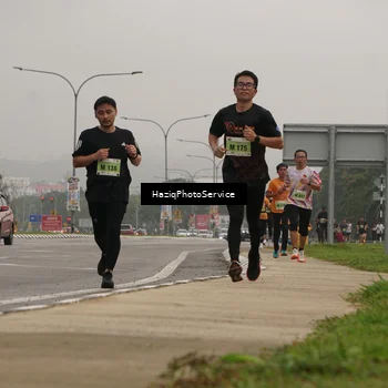 Runner Photo 8524468
