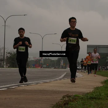 Runner Photo 8524583