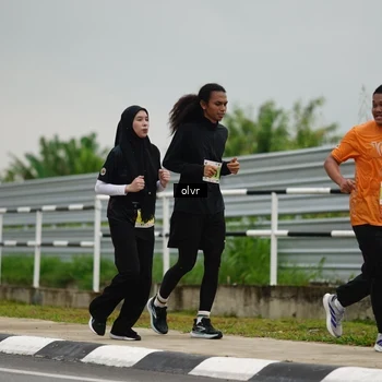 Runner Photo 8524635