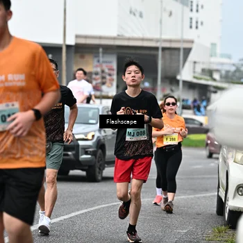 Runner Photo 8524653