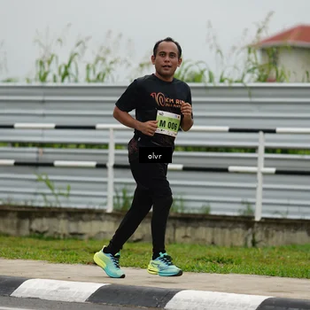 Runner Photo 8524916