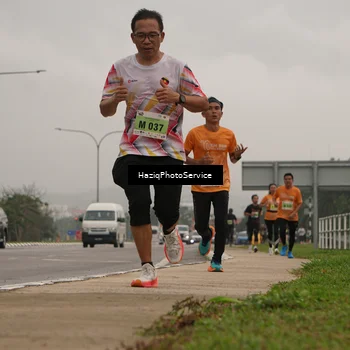 Runner Photo 8524975