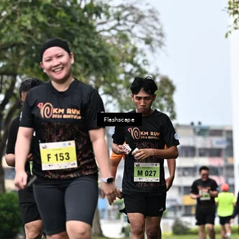 Runner Photo 8525003