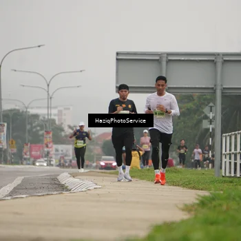 Runner Photo 8525173