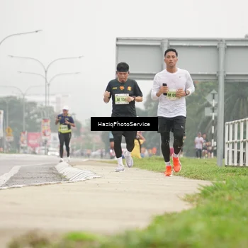 Runner Photo 8525263