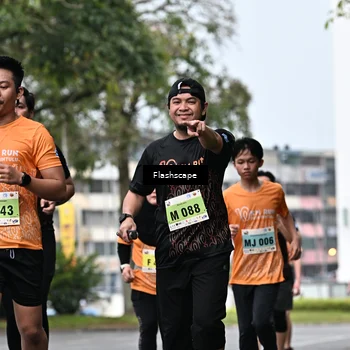 Runner Photo 8525271