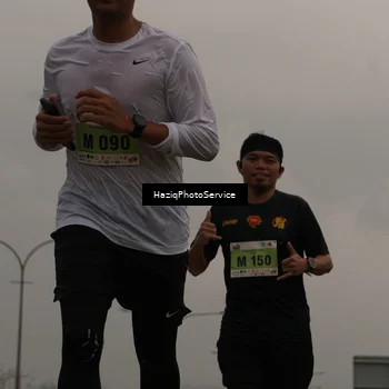 Runner Photo 8525312