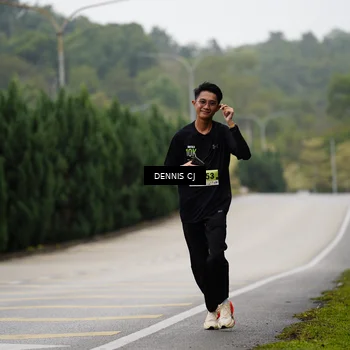 Runner Photo 8525352