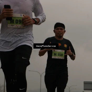 Runner Photo 8525477