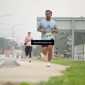 Runner Photo 8525538