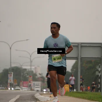 Runner Photo 8525544