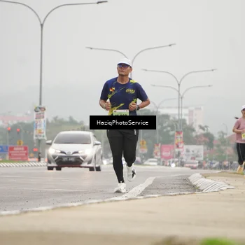 Runner Photo 8525615