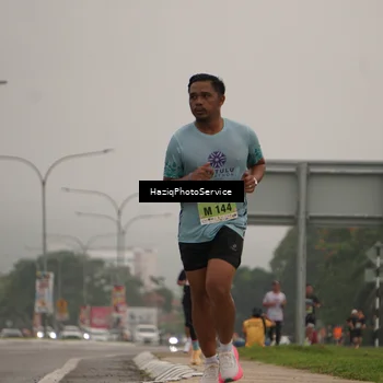 Runner Photo 8525665