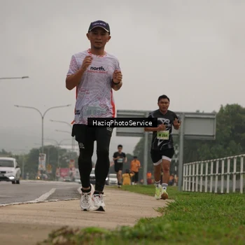 Runner Photo 8525897