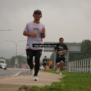 Runner Photo 8525915