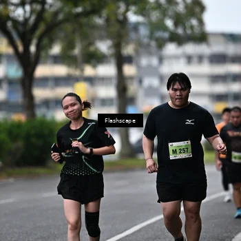 Runner Photo 8526092