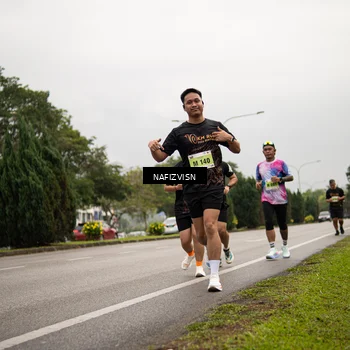 Runner Photo 8526666