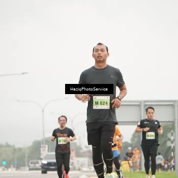 Runner Photo 8526671