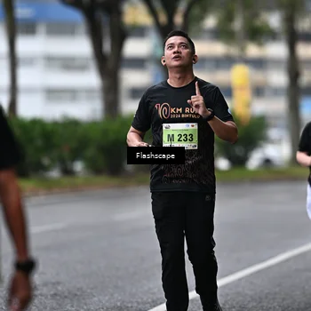 Runner Photo 8526676