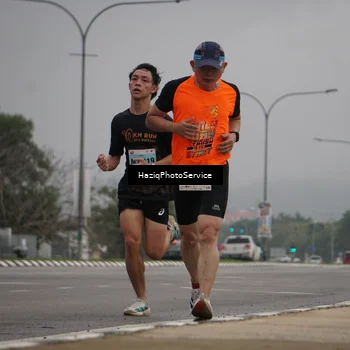 Runner Photo 8526929