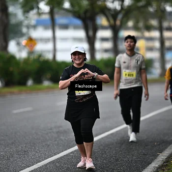 Runner Photo 8527372