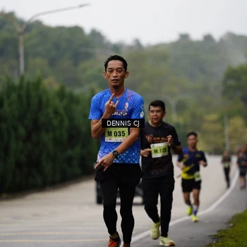 Runner Photo 8527882