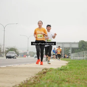 Runner Photo 8527937