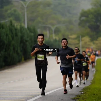 Runner Photo 8528011