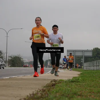 Runner Photo 8528045