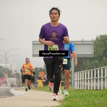 Runner Photo 8528343