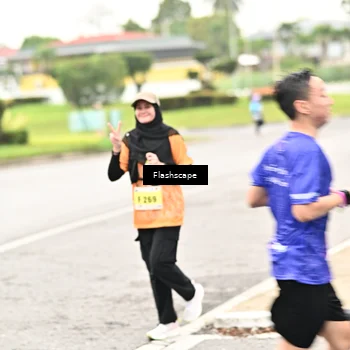 Runner Photo 8528345