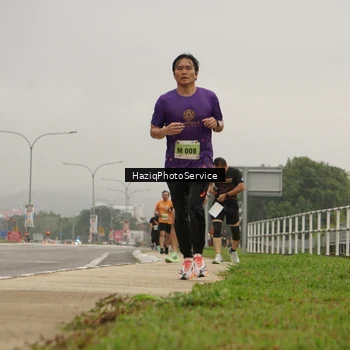 Runner Photo 8528375