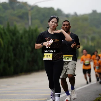 Runner Photo 8528672