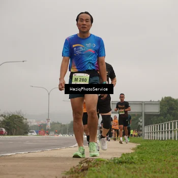 Runner Photo 8528682