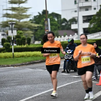 Runner Photo 8528731