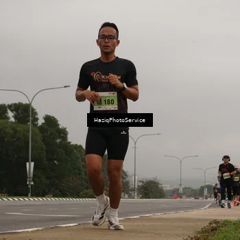 Runner Photo 8528827